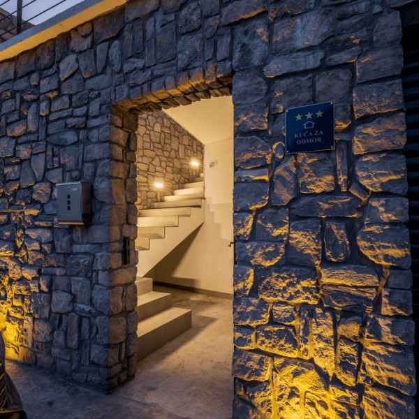 Villa Hedona, Villa Hedona mit beheiztem Pool und Hydro-Massage-Bereich, Komarna Komarna