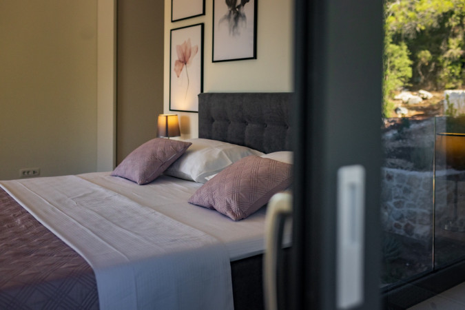 Villa Hedona mit beheiztem Pool und Hydro-Massage-Bereich, Komarna Komarna