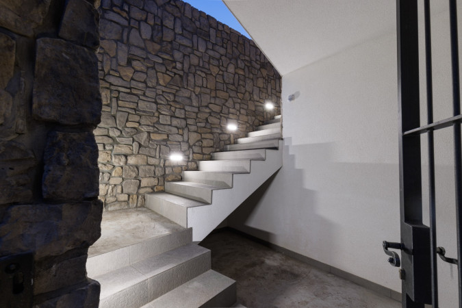 Au&szlig;enbereich, Villa Hedona mit beheiztem Pool und Hydro-Massage-Bereich, Komarna Komarna