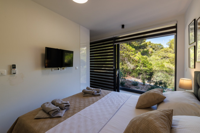 Villa Hedona mit beheiztem Pool und Hydro-Massage-Bereich, Komarna Komarna
