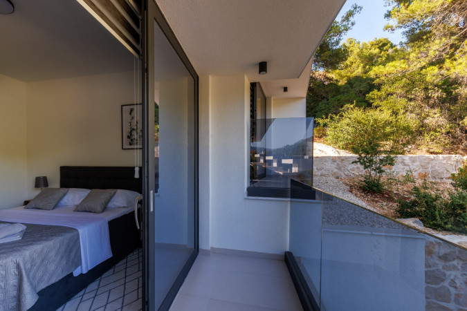 Au&szlig;enbereich, Villa Hedona mit beheiztem Pool und Hydro-Massage-Bereich, Komarna Komarna