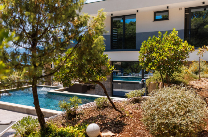 Au&szlig;enbereich, Villa Hedona mit beheiztem Pool und Hydro-Massage-Bereich, Komarna Komarna