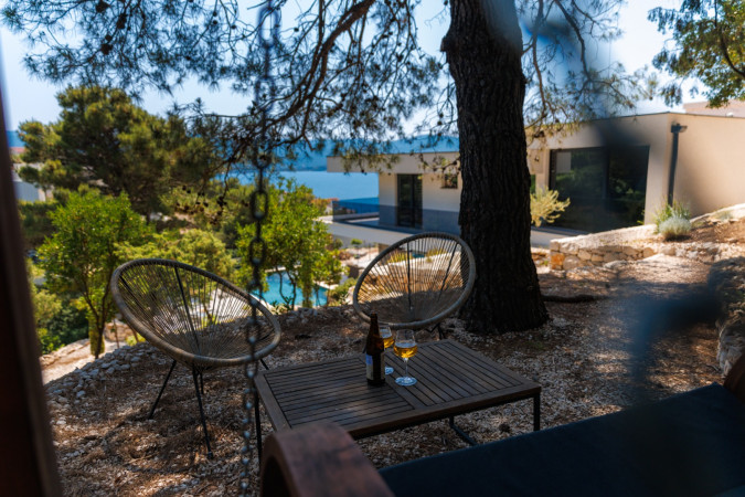 Au&szlig;enbereich, Villa Hedona mit beheiztem Pool und Hydro-Massage-Bereich, Komarna Komarna