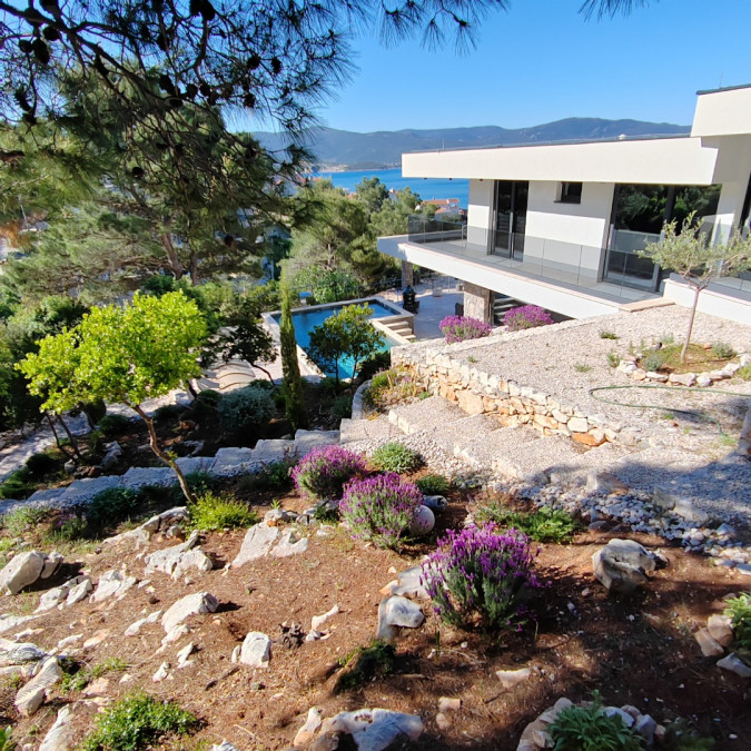 Au&szlig;enbereich, Villa Hedona mit beheiztem Pool und Hydro-Massage-Bereich, Komarna Komarna