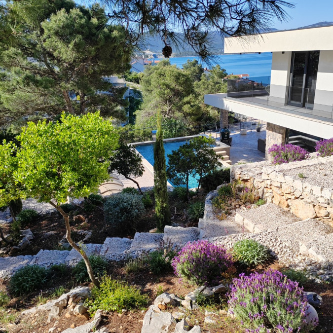 Au&szlig;enbereich, Villa Hedona mit beheiztem Pool und Hydro-Massage-Bereich, Komarna Komarna