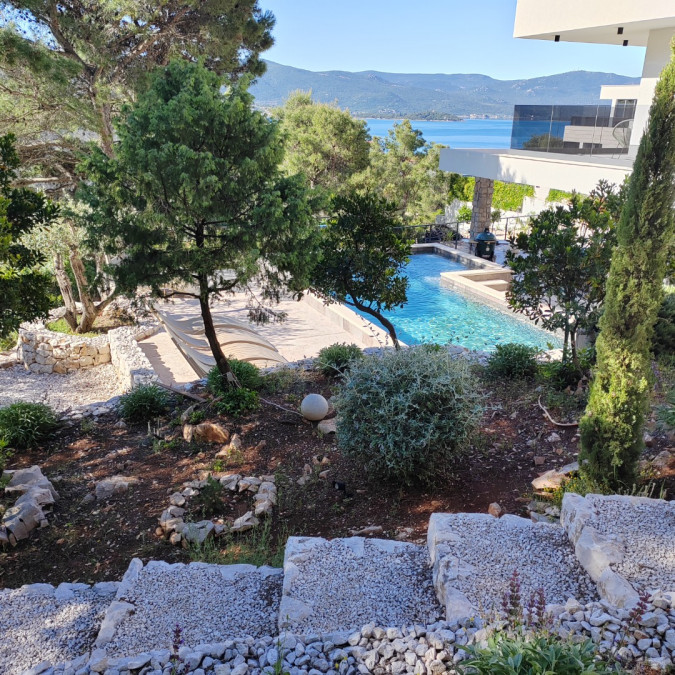 Au&szlig;enbereich, Villa Hedona mit beheiztem Pool und Hydro-Massage-Bereich, Komarna Komarna